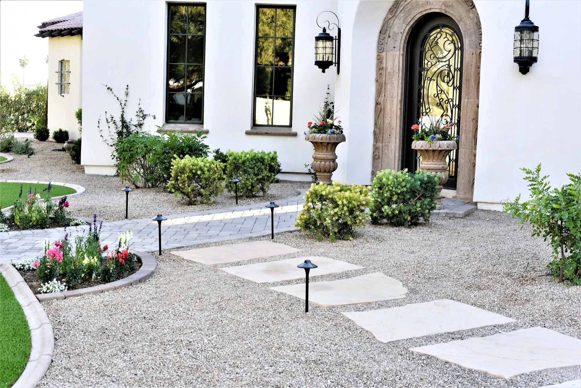 Flagstone garden path at Paradise Valley Retreat
